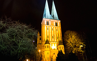 Były kościół garnizonowy w Olsztynie został podświetlony